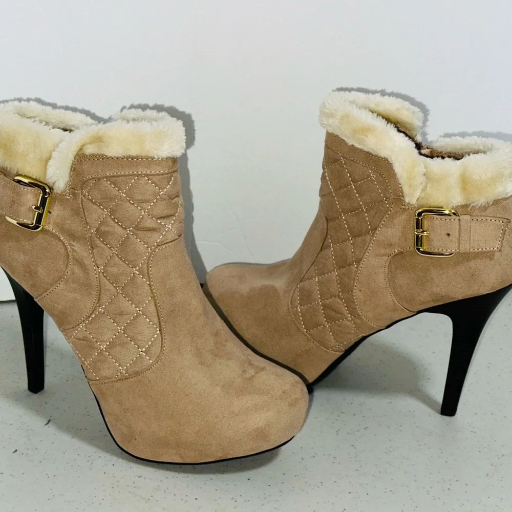 Madeline Girl Faux Suede and Fur Elegant Cream Heeled Boots New - Picture 4 of 10